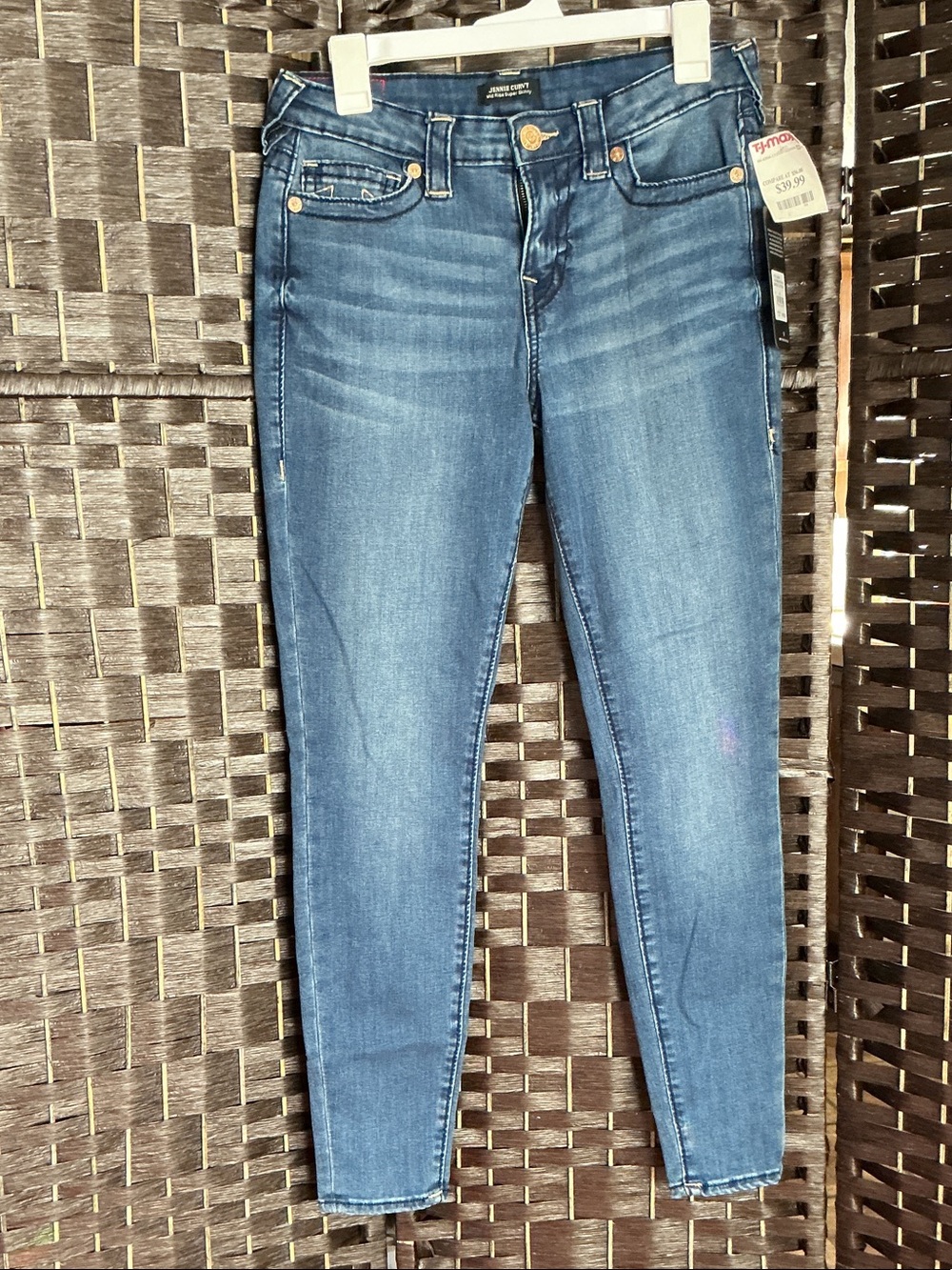 NWT. Size 28 True Religion skinny jean